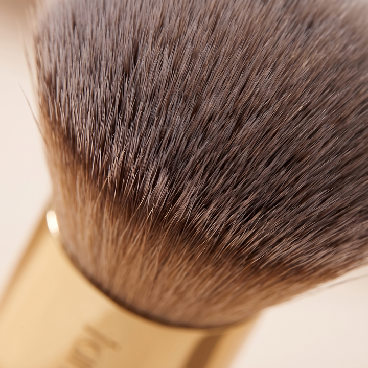 Wren Dense Buffing Makeup Brush Soft Synthetic Fibres for Streak Free Foundation Concealer and Cream Blush